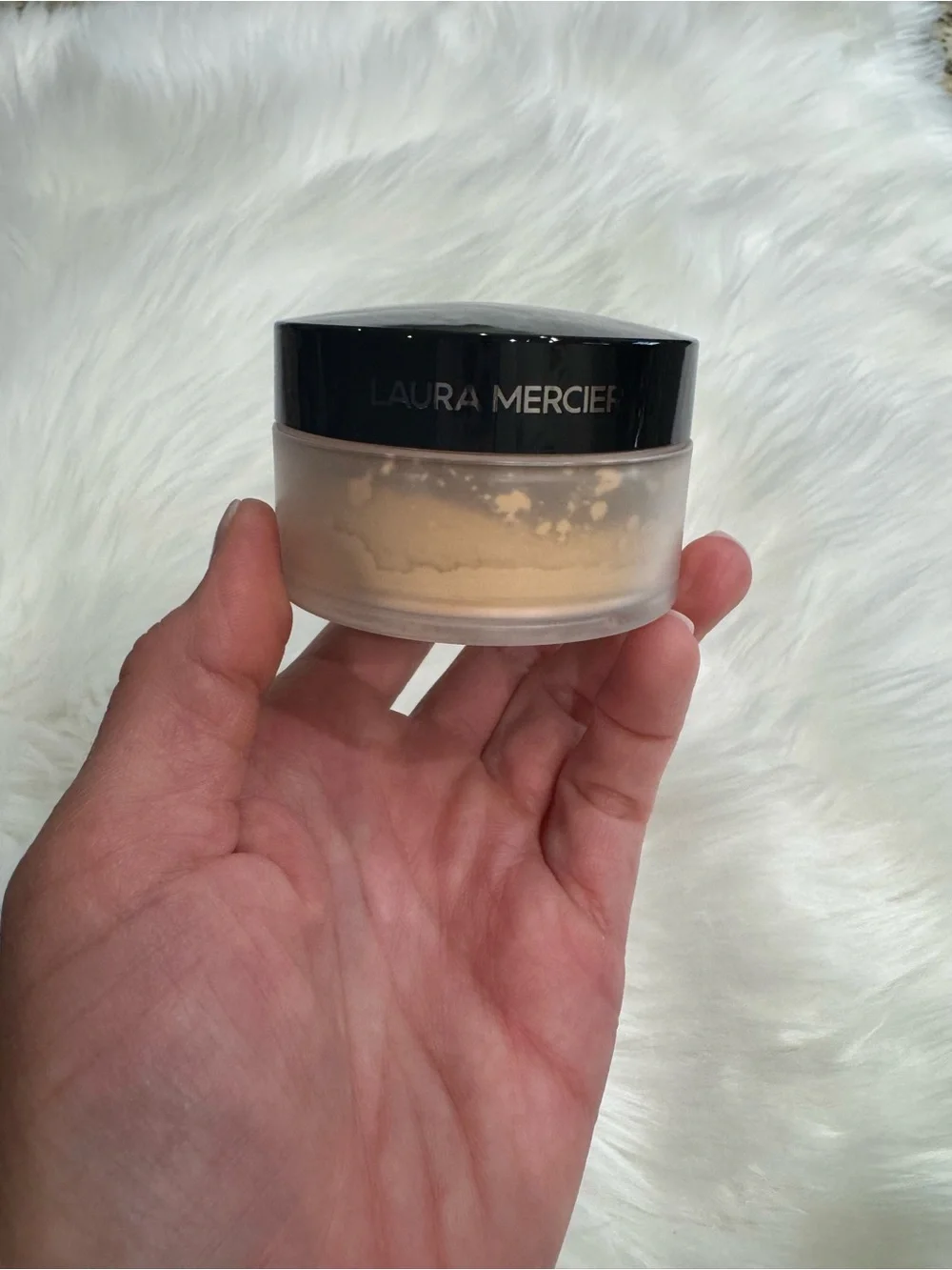 Laura Mercier Loose Setting Powder- Translucent Honey
